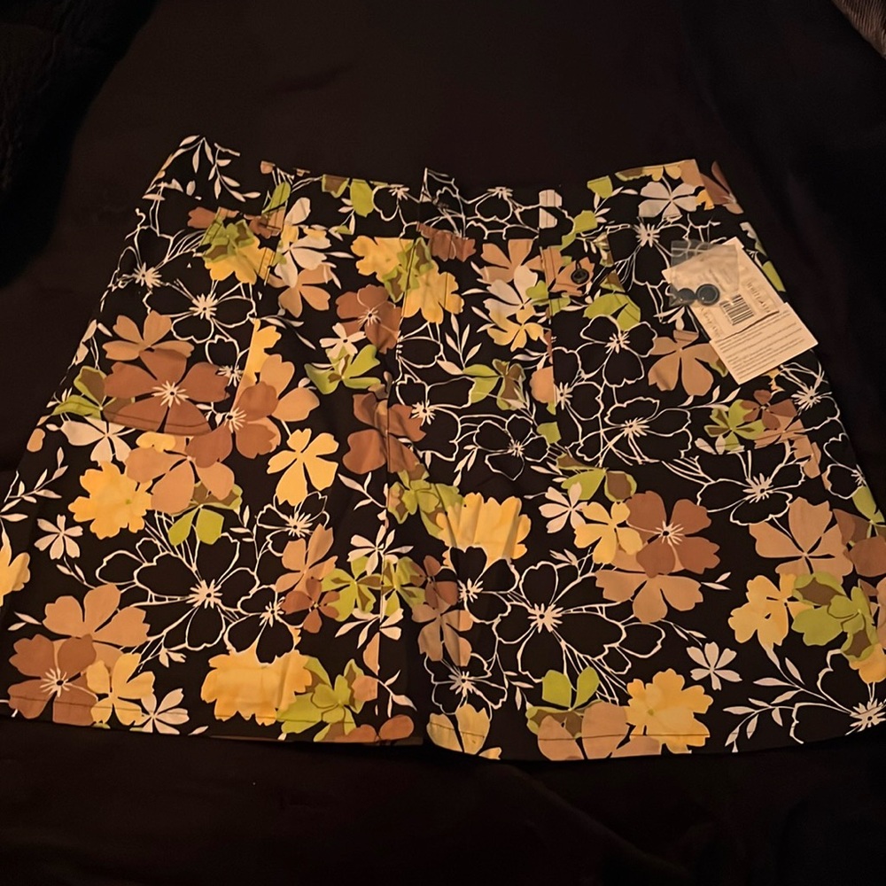 Adorable flower skirt with matching under skirt.